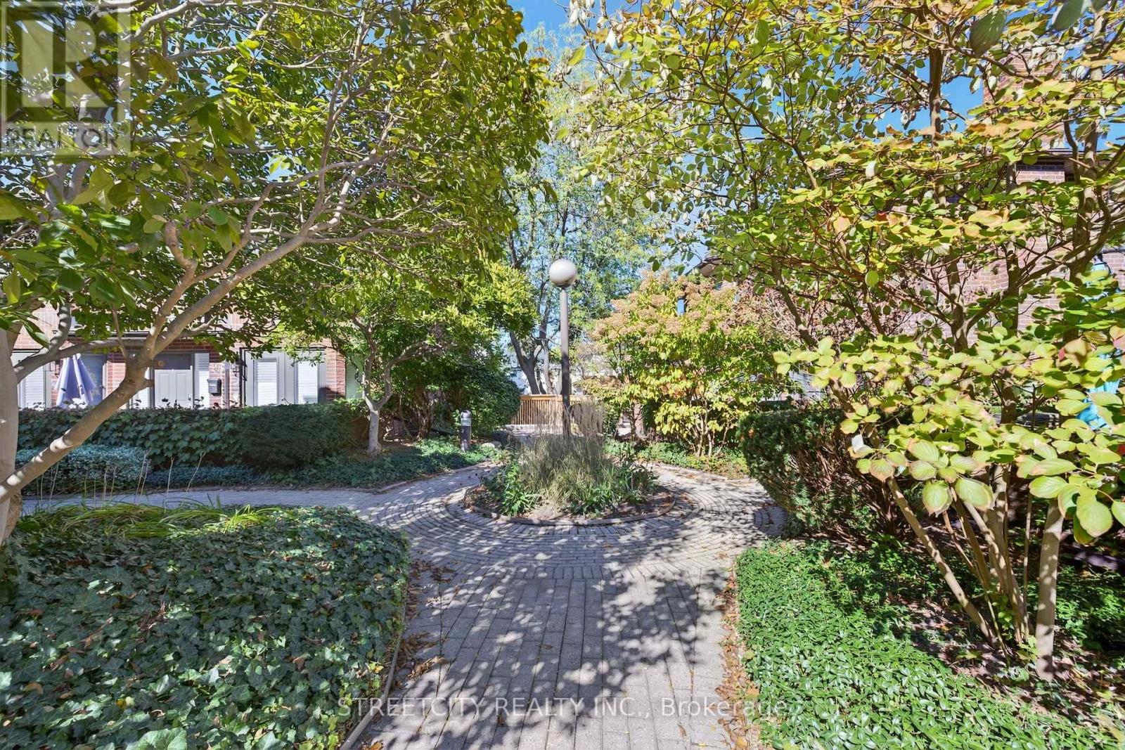 2-152 Albert Street, London East (East F), Ontario  N6A 1M1 - Photo 39 - X12465977