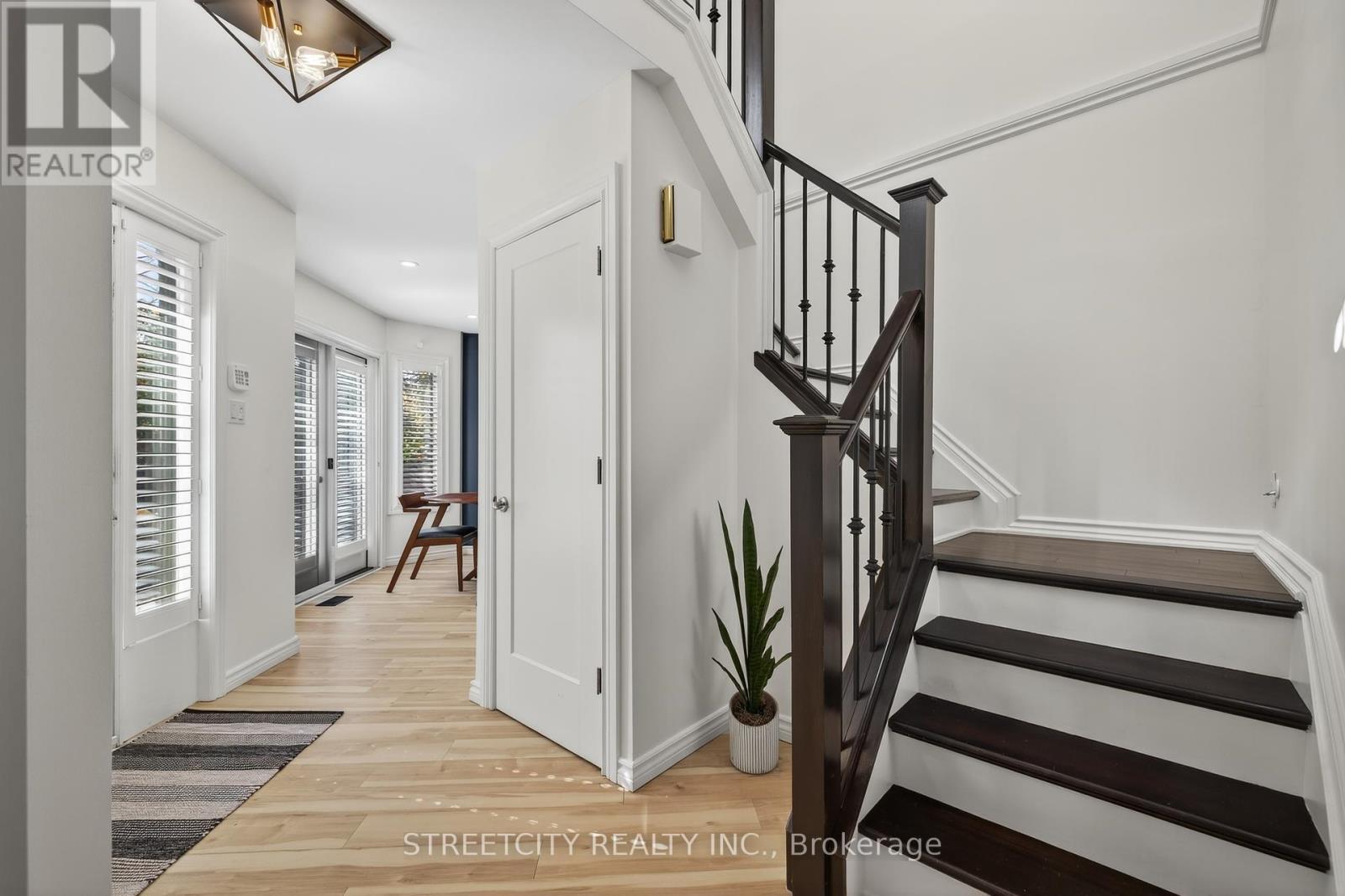 2-152 Albert Street, London East (East F), Ontario  N6A 1M1 - Photo 4 - X12465977