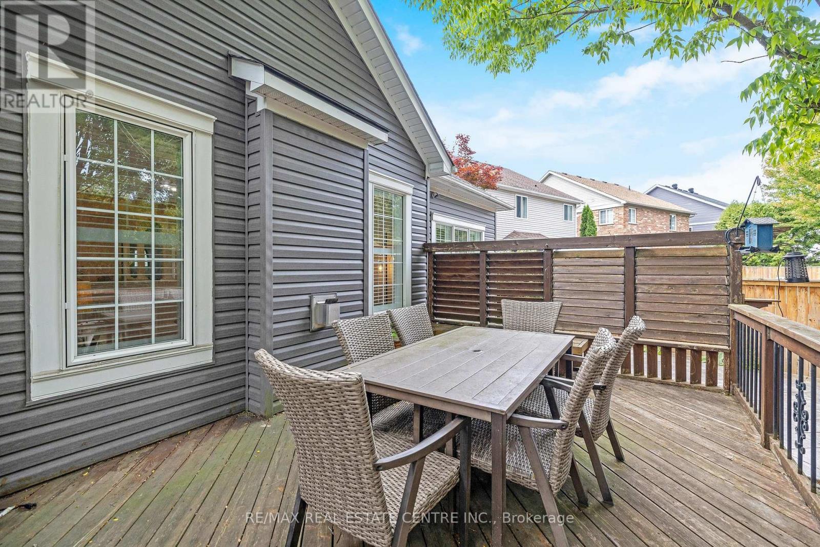 158 Jolliffe Avenue, Guelph/eramosa (Rockwood), Ontario  N0B 2K0 - Photo 34 - X12465713
