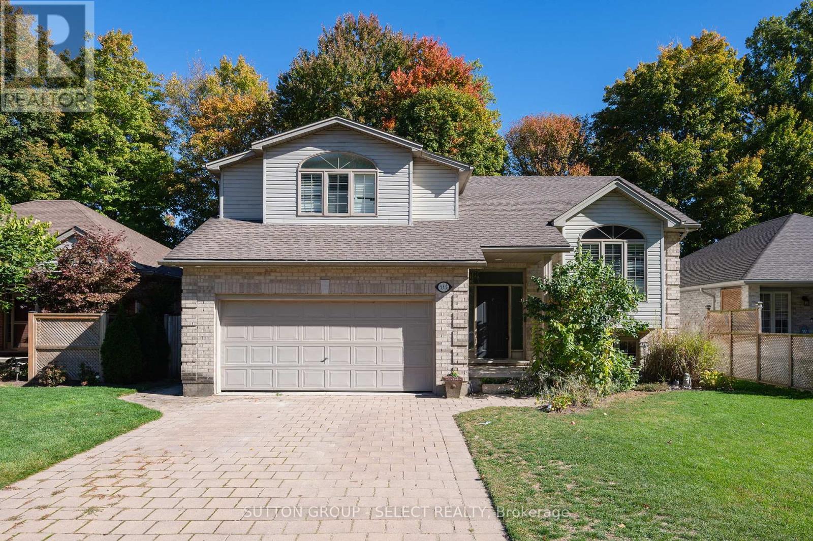 115 BRIDLE PATH, Strathroy-Caradoc, Ontario