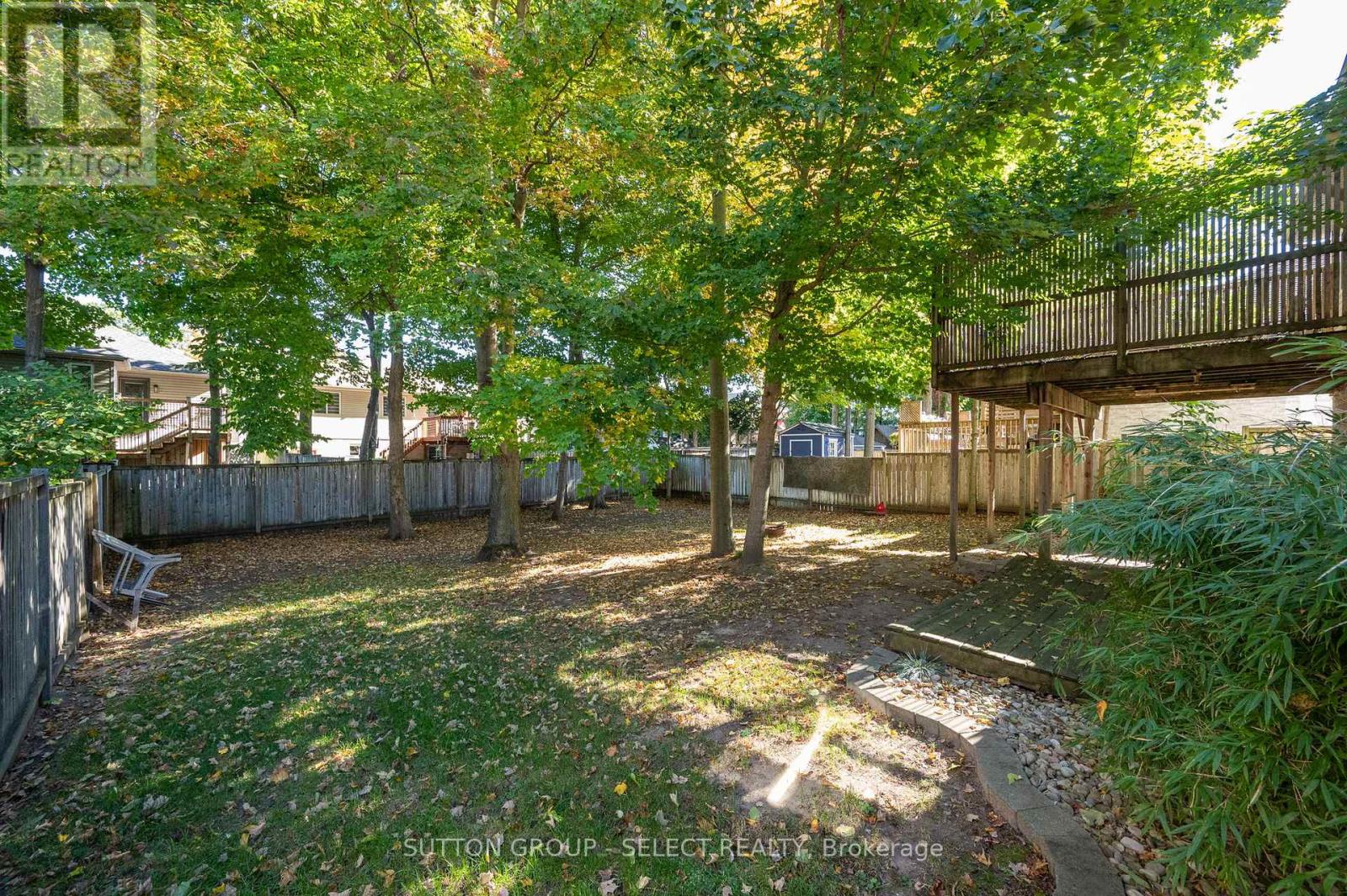 115 Bridle Path, Strathroy-Caradoc, Ontario  N7G 4K2 - Photo 21 - X12465990