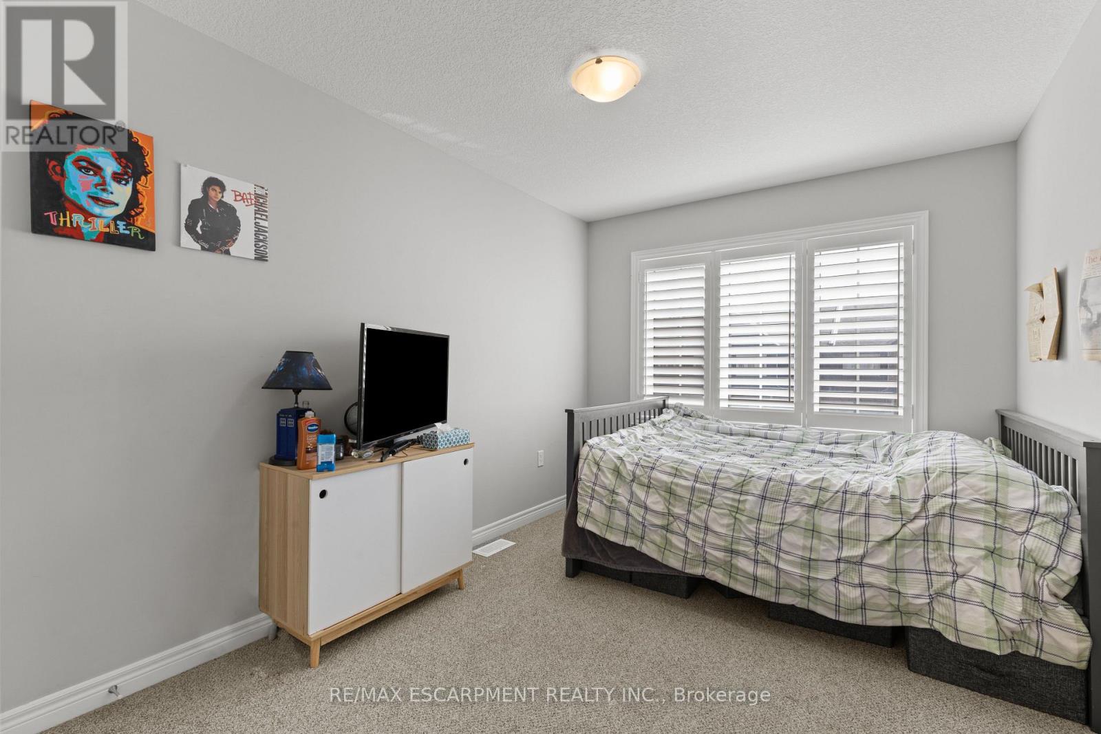 23 Zoe Lane, Hamilton, Ontario  L0R 1C0 - Photo 30 - X12465717