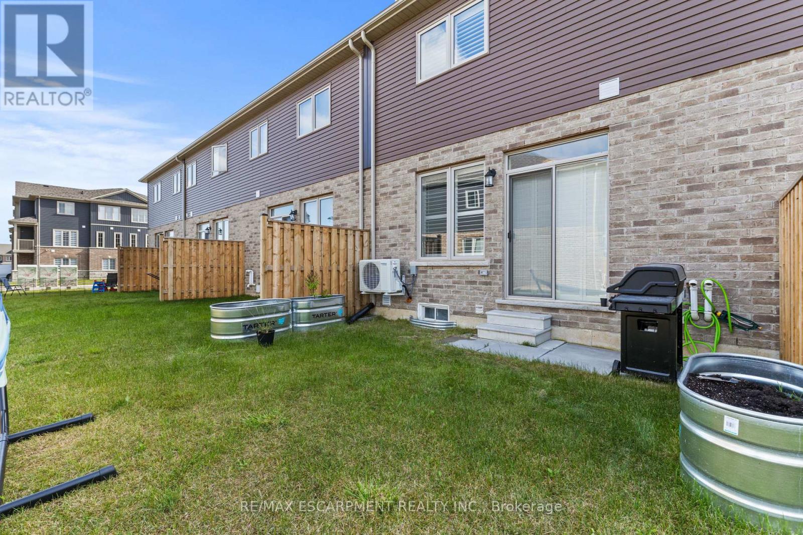 23 Zoe Lane, Hamilton, Ontario  L0R 1C0 - Photo 41 - X12465717