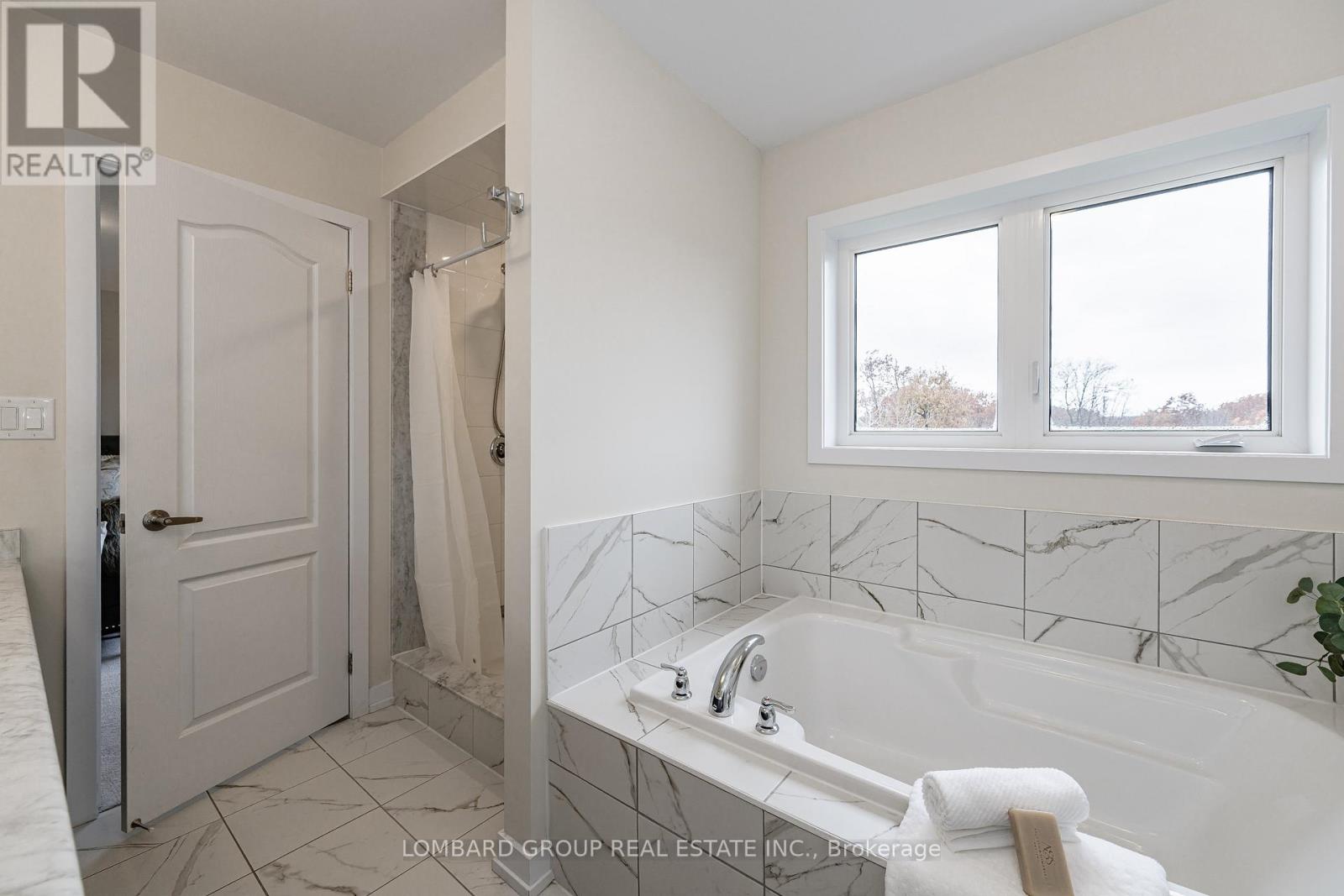 116 Whithorn Crescent, Haldimand, Ontario  N3W 0G4 - Photo 30 - X12465721