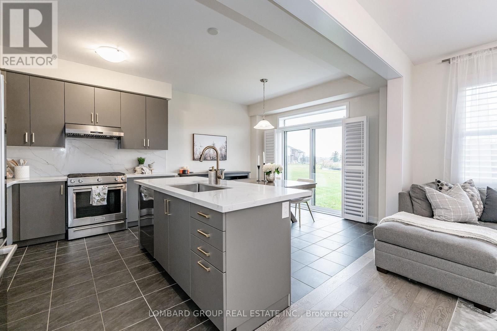 116 Whithorn Crescent, Haldimand, Ontario  N3W 0G4 - Photo 8 - X12465721