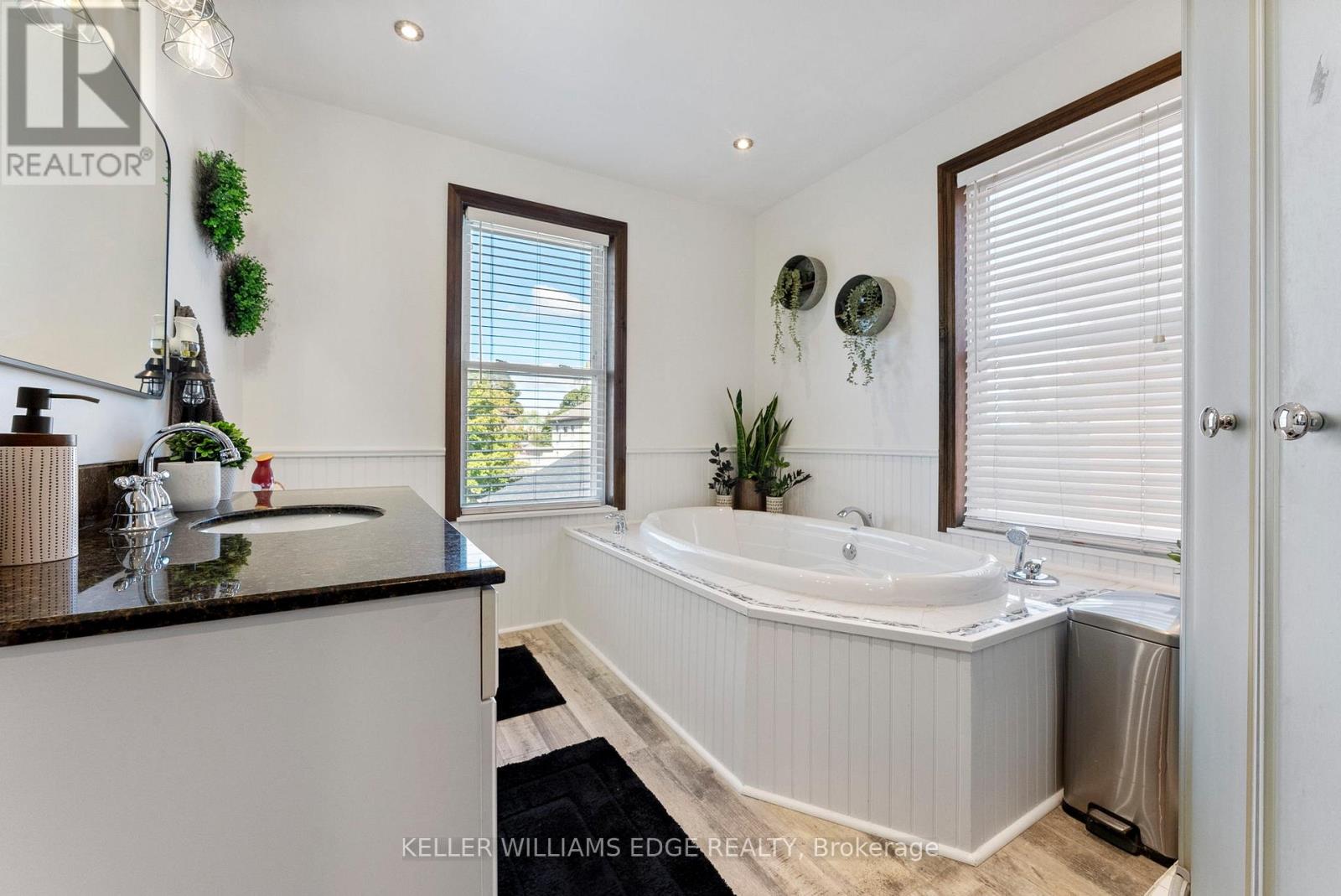 22 Griffith Street, Welland, Ontario  L3B 4G4 - Photo 27 - X12465746