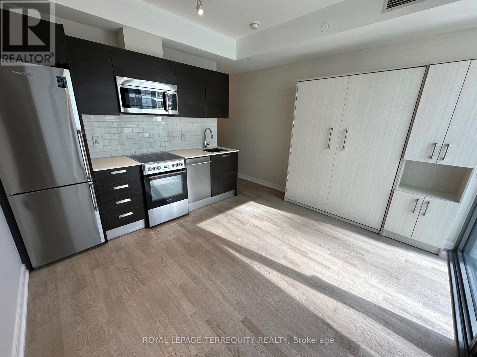 904 - 57 St Joseph Street, Toronto, Ontario  M5S 0C5 - Photo 2 - C12465772