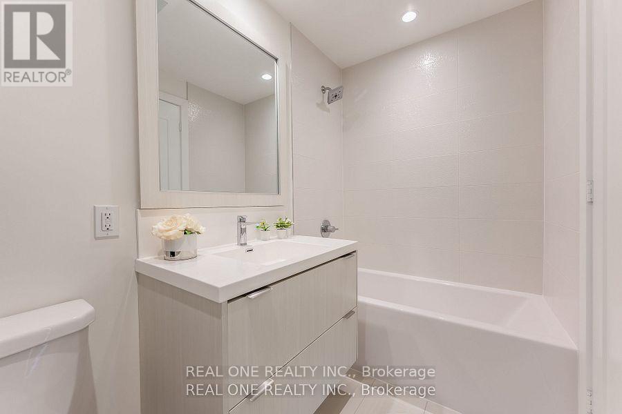 303 - 80 Vanauley Street, Toronto, Ontario  M5T 0C9 - Photo 4 - C12465784
