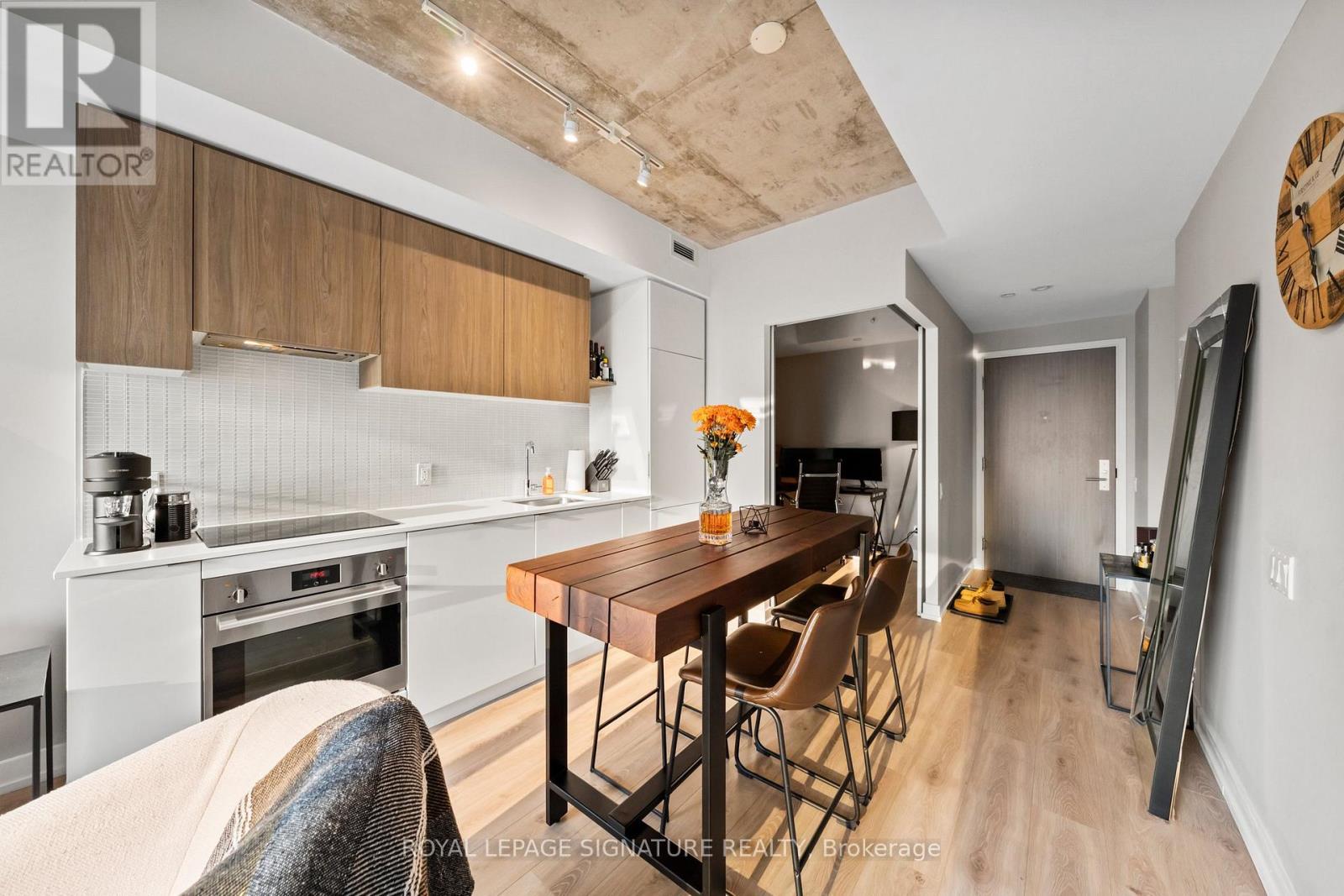 2711 - 161 Roehampton Avenue, Toronto, Ontario  M4P 0C8 - Photo 13 - C12465800