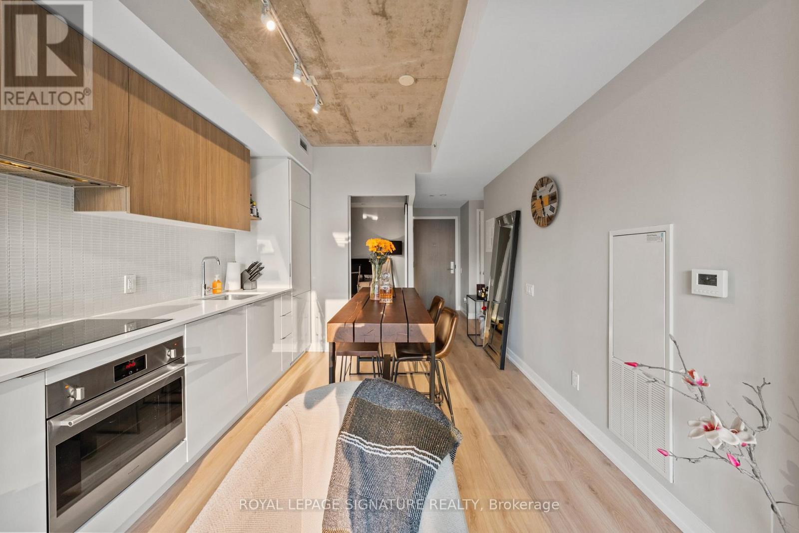 2711 - 161 Roehampton Avenue, Toronto, Ontario  M4P 0C8 - Photo 15 - C12465800