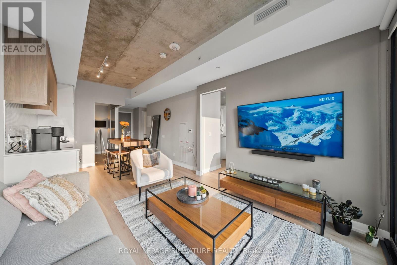 2711 - 161 Roehampton Avenue, Toronto, Ontario  M4P 0C8 - Photo 6 - C12465800