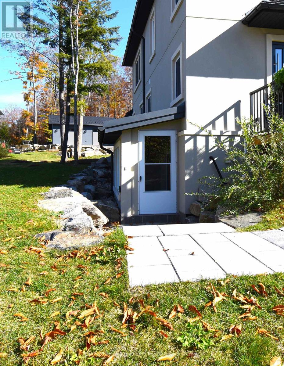 58-3 Florence Street W, Huntsville, Ontario  P1H 1L8 - Photo 2 - X12465890