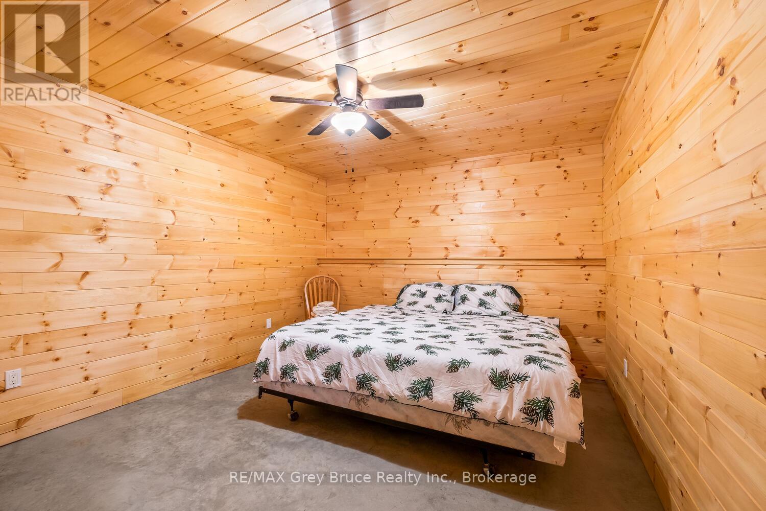 104 Maple Drive, Northern Bruce Peninsula, Ontario  N0H 1Z0 - Photo 31 - X12465894