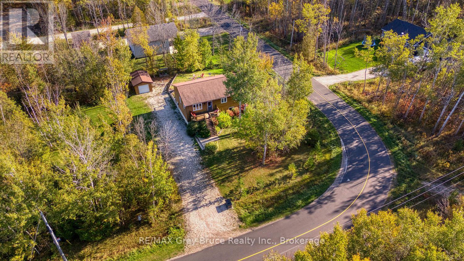 104 Maple Drive, Northern Bruce Peninsula, Ontario  N0H 1Z0 - Photo 46 - X12465894