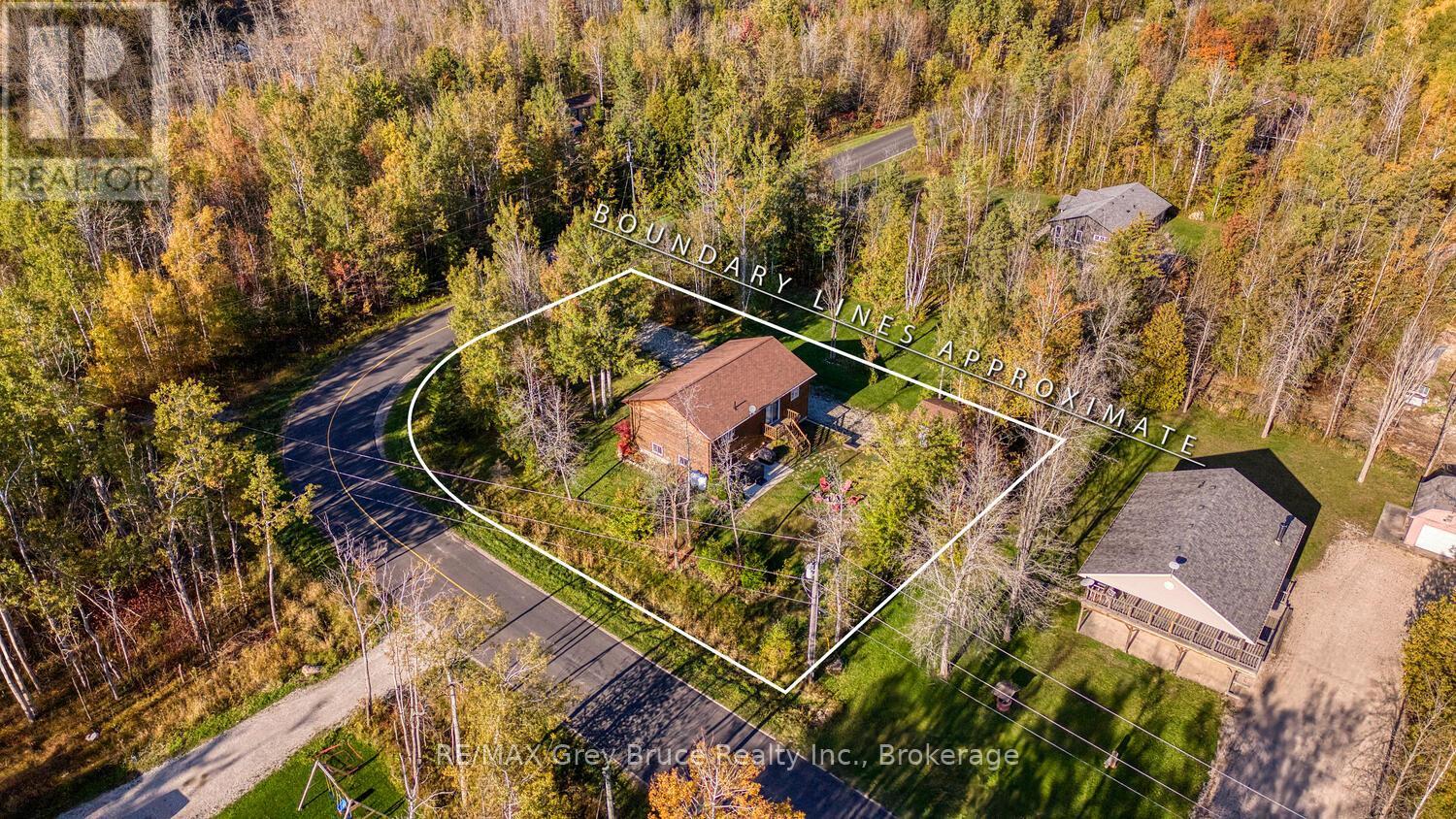 104 Maple Drive, Northern Bruce Peninsula, Ontario  N0H 1Z0 - Photo 49 - X12465894