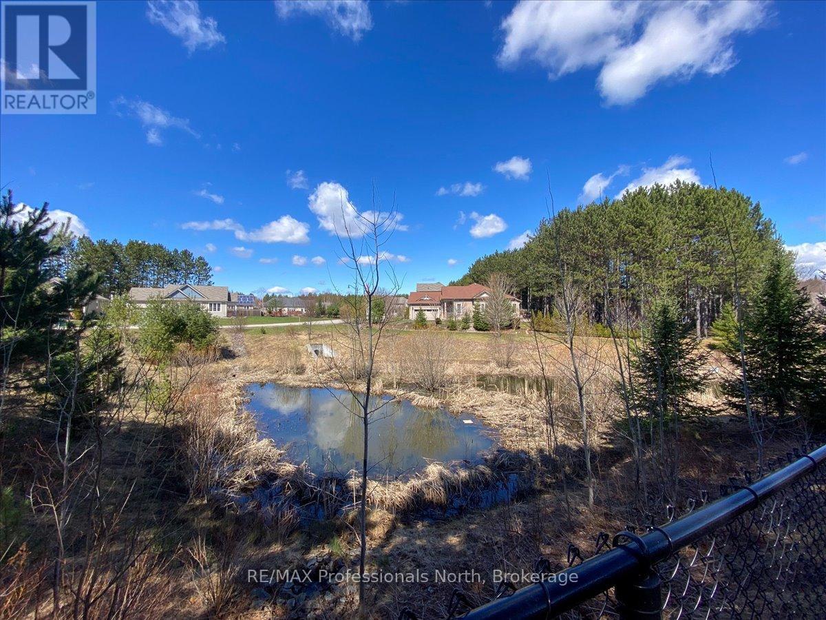 43 Clearbrook Trail, Bracebridge, Ontario  P1L 0A3 - Photo 26 - X12465929