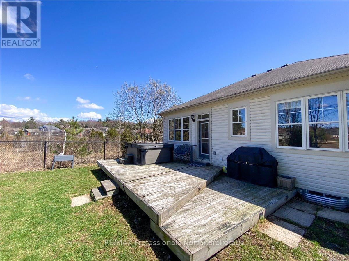 43 Clearbrook Trail, Bracebridge, Ontario  P1L 0A3 - Photo 28 - X12465929