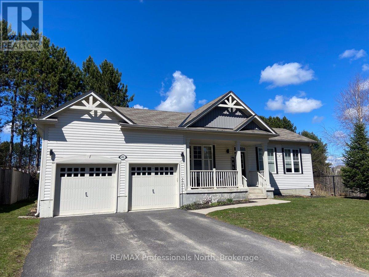 43 Clearbrook Trail, Bracebridge, Ontario  P1L 0A3 - Photo 32 - X12465929