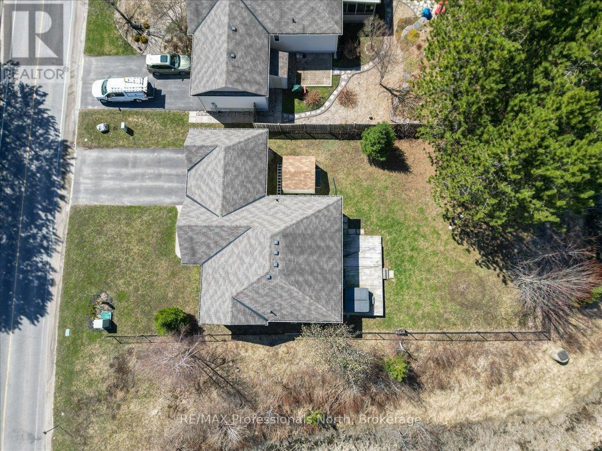 43 Clearbrook Trail, Bracebridge, Ontario  P1L 0A3 - Photo 37 - X12465929