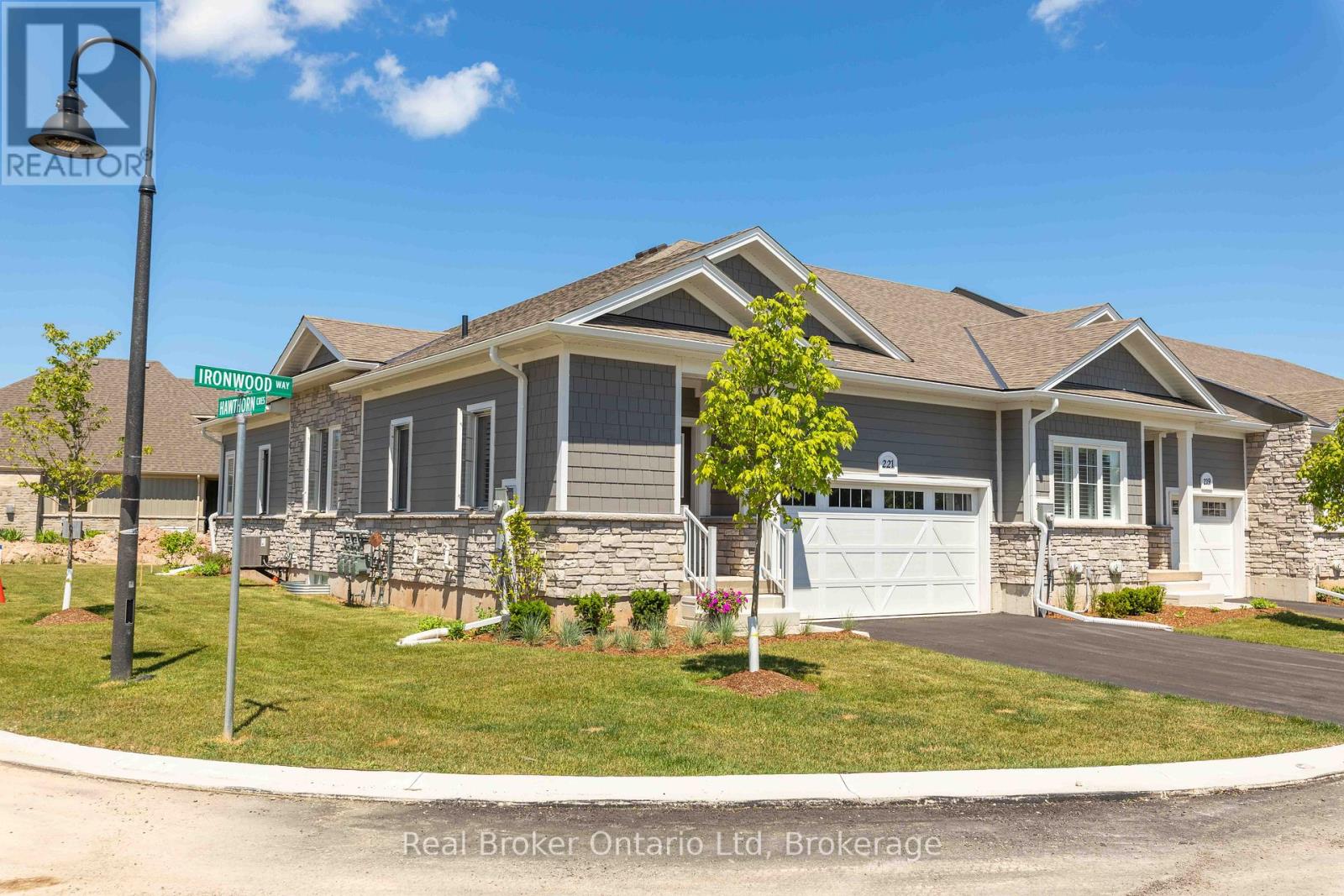 18 - 221 Ironwood Way, Georgian Bluffs, Ontario  N0H 1S0 - Photo 1 - X12465968