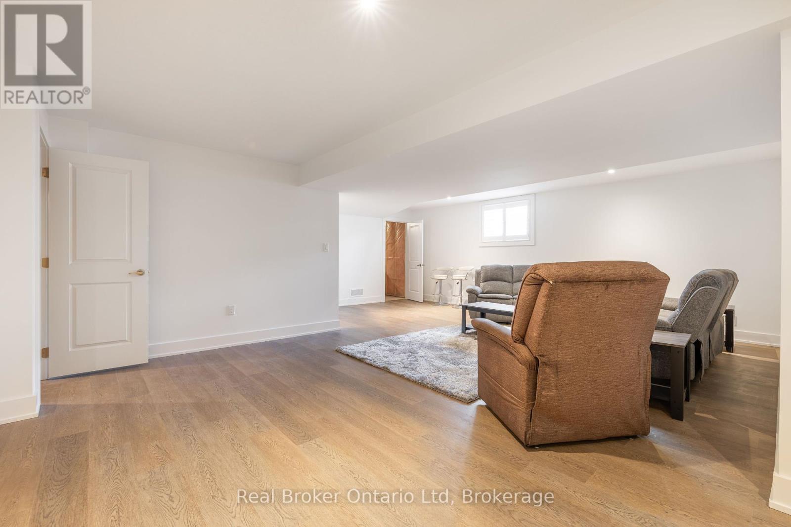18 - 221 Ironwood Way, Georgian Bluffs, Ontario  N0H 1S0 - Photo 32 - X12465968