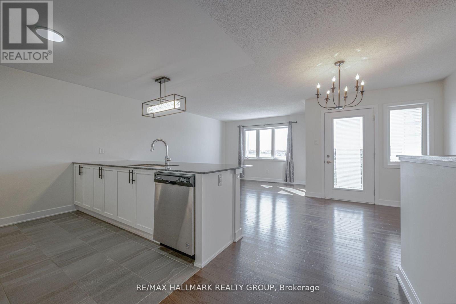 6357 Perth Street, Ottawa, Ontario  K0A 2Z0 - Photo 13 - X12465873