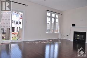 217 Losino Crescent, Ottawa, Ontario  K2S 1B6 - Photo 2 - X12465994