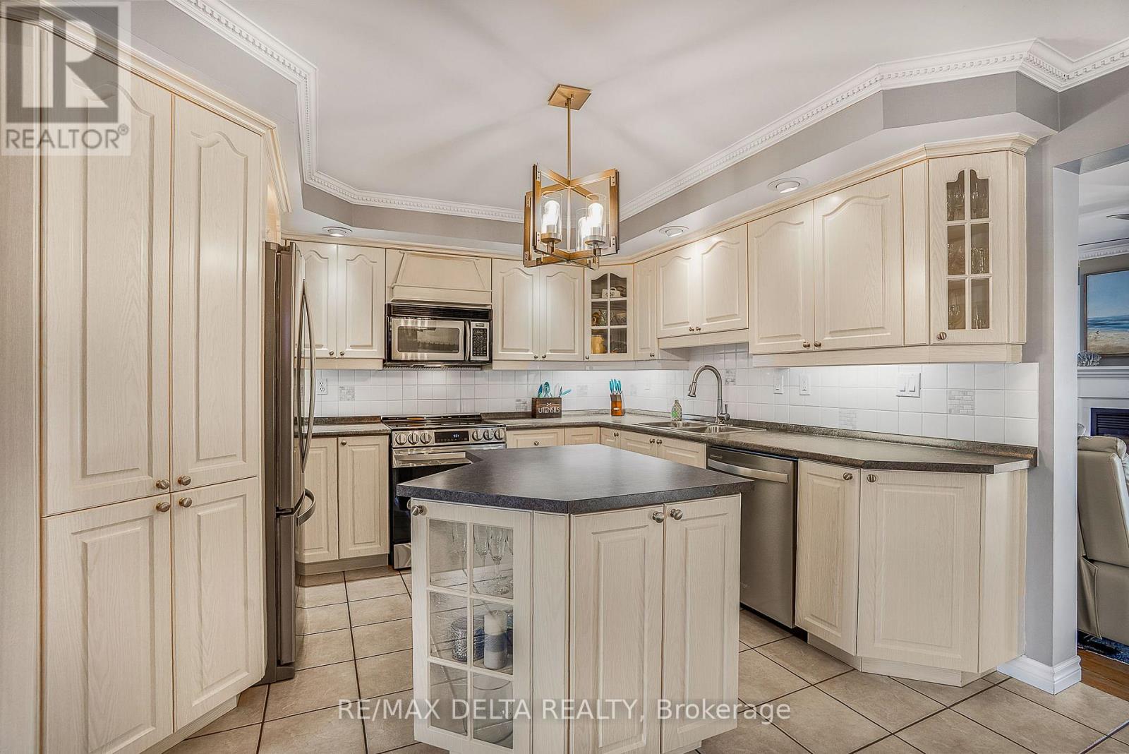 65 Bernard Crescent, Champlain, Ontario  K0B 1K0 - Photo 7 - X12466006