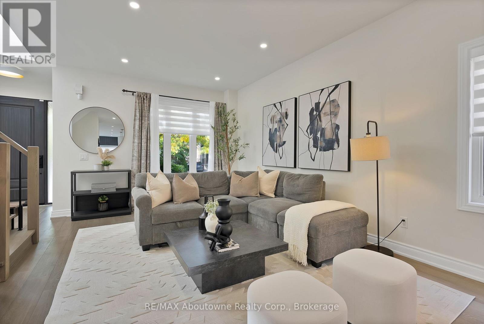 2599 Castle Hill Crescent, Oakville, Ontario  L6H 6J1 - Photo 8 - W12465871