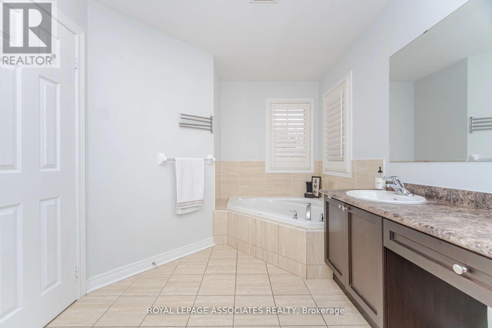 64 Atherton Avenue N, Ajax (Northwest Ajax), Ontario  L1T 0L3 - Photo 30 - E12465853