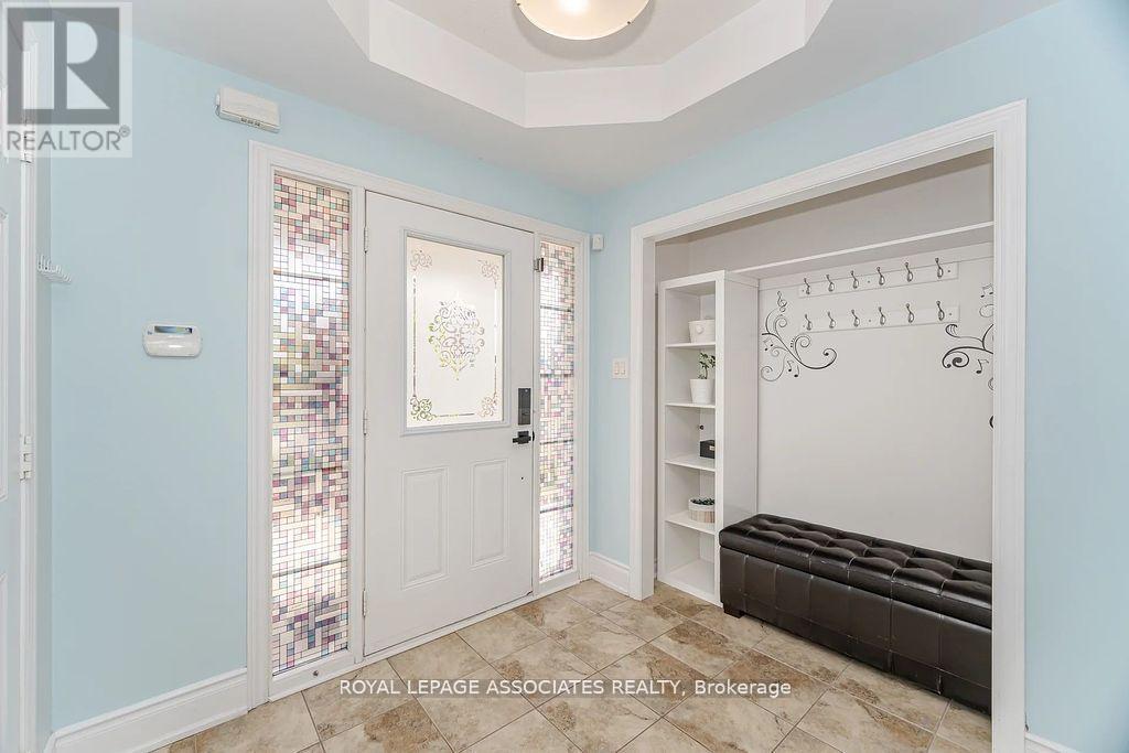 64 Atherton Avenue N, Ajax (Northwest Ajax), Ontario  L1T 0L3 - Photo 6 - E12465853