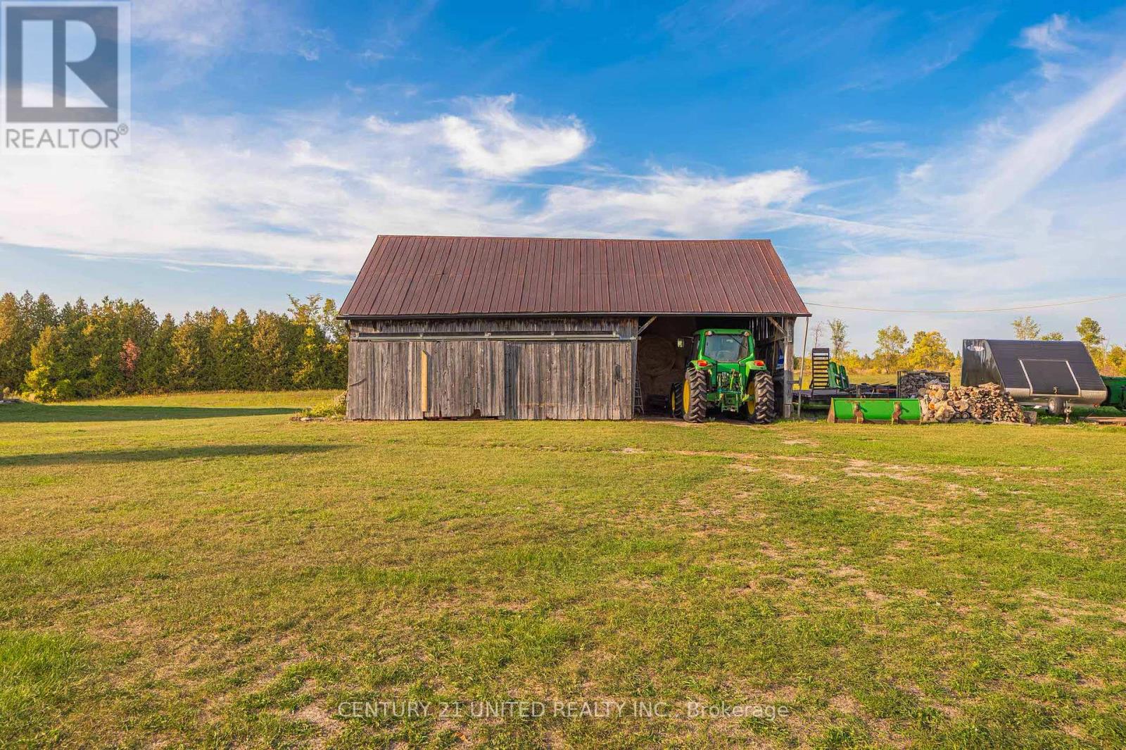 257 10th Line Rd South Dummer Road, Douro-Dummer, Ontario  K0L 2V0 - Photo 10 - X12417641