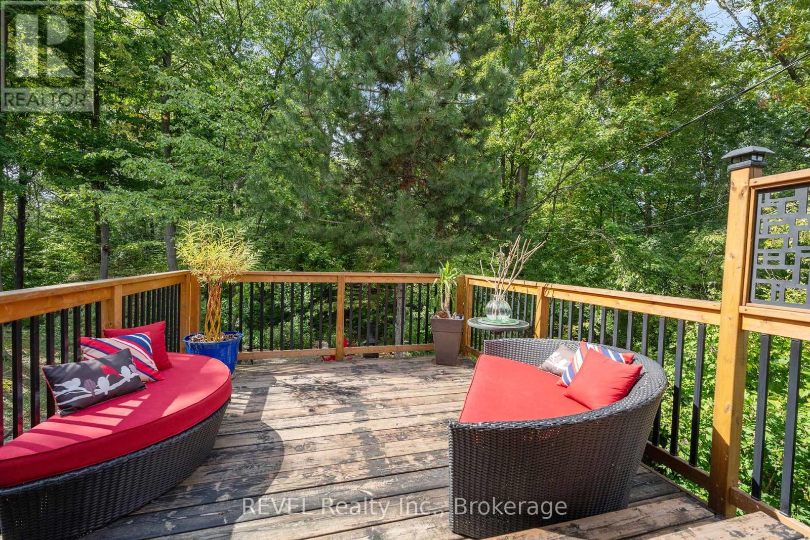 10 Woodington Crescent, St. Catharines, Ontario  L2T 3T7 - Photo 25 - X12465964