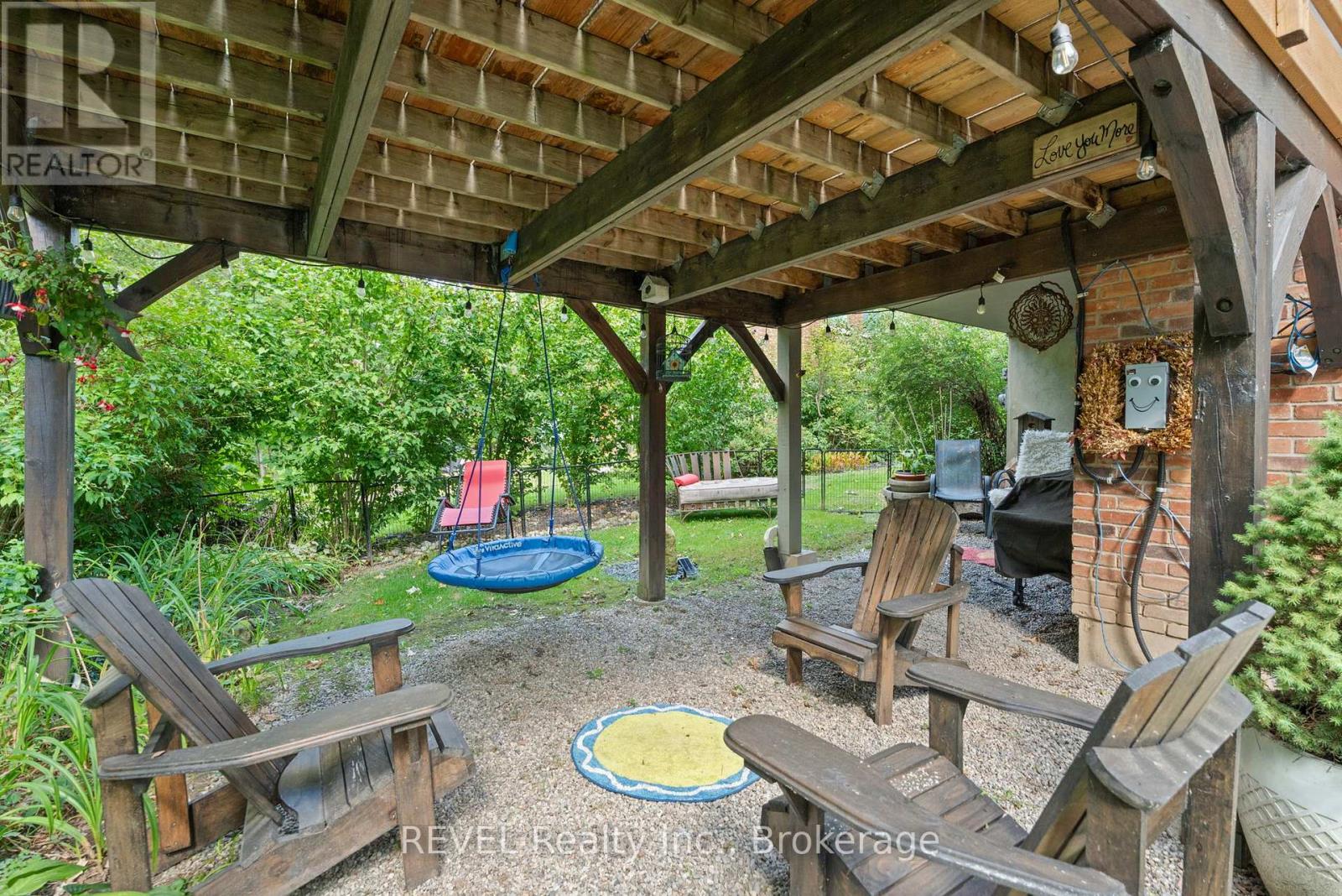 10 Woodington Crescent, St. Catharines, Ontario  L2T 3T7 - Photo 7 - X12465964