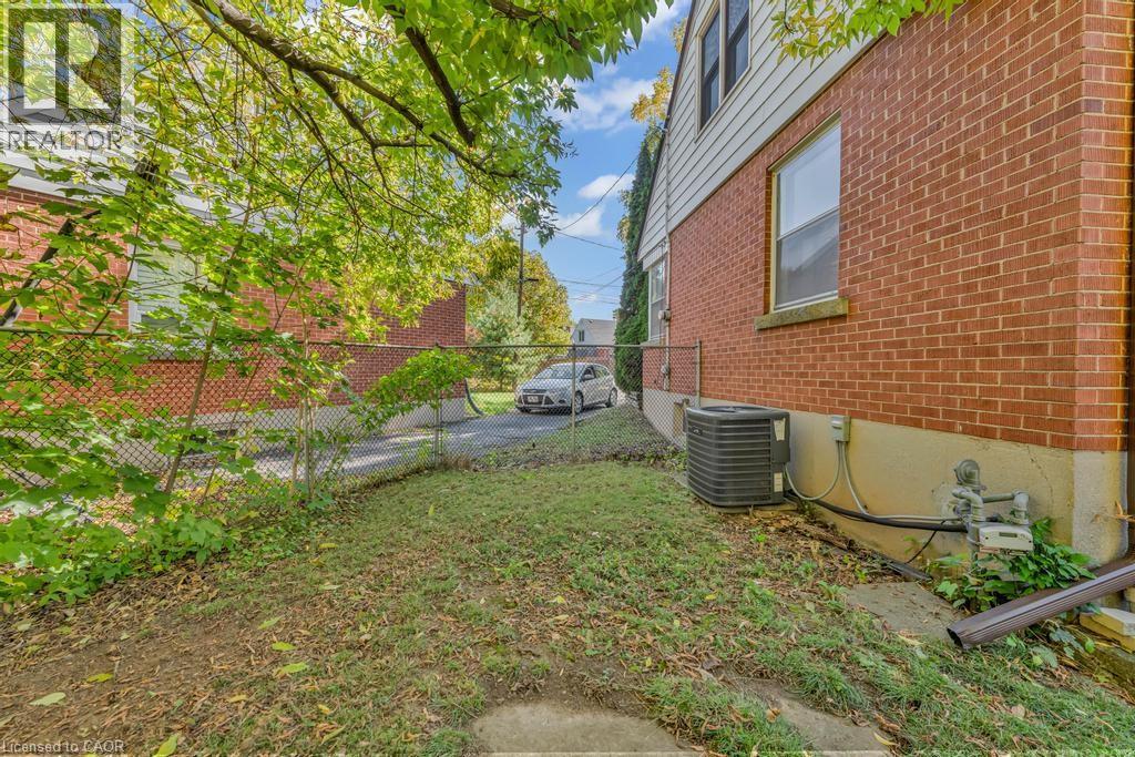 9 Elaine Court, Hamilton, Ontario  L8K 3S2 - Photo 49 - 40779704
