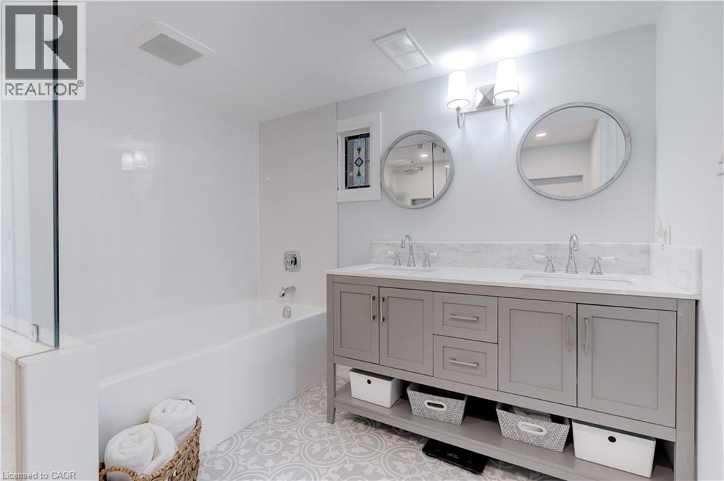 296 Kent Crescent, Burlington, Ontario  L7L 4T1 - Photo 35 - 40779400