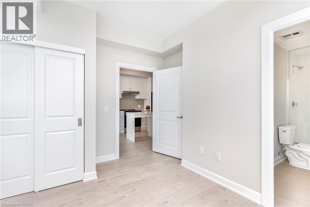 3220 William Coltson Avenue Unit# 1702, Oakville, Ontario  L6H 7X9 - Photo 9 - 40778835