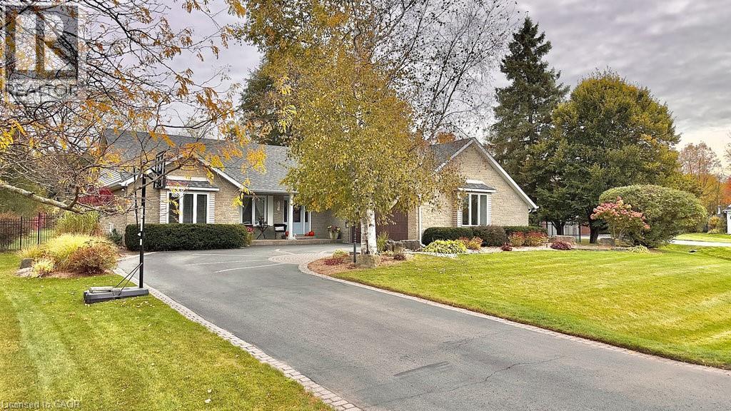 20 MEANDER Close, carlisle, Ontario