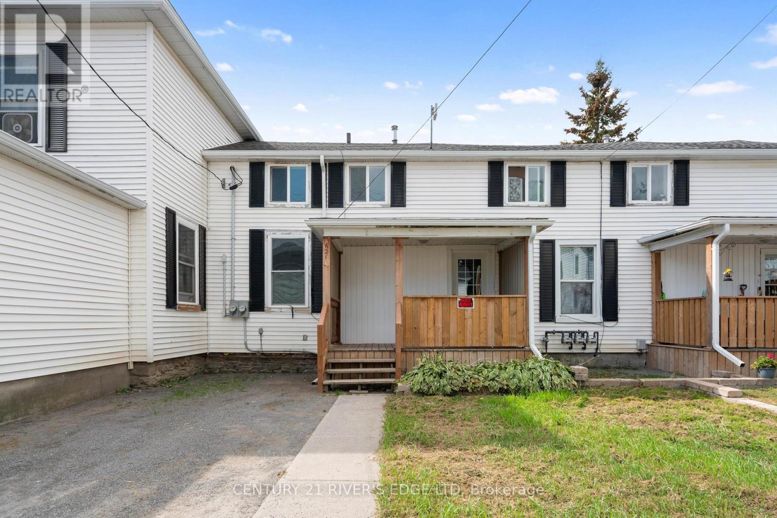 621 George Street W, Prescott, Ontario  K0E 1T0 - Photo 1 - X12465997