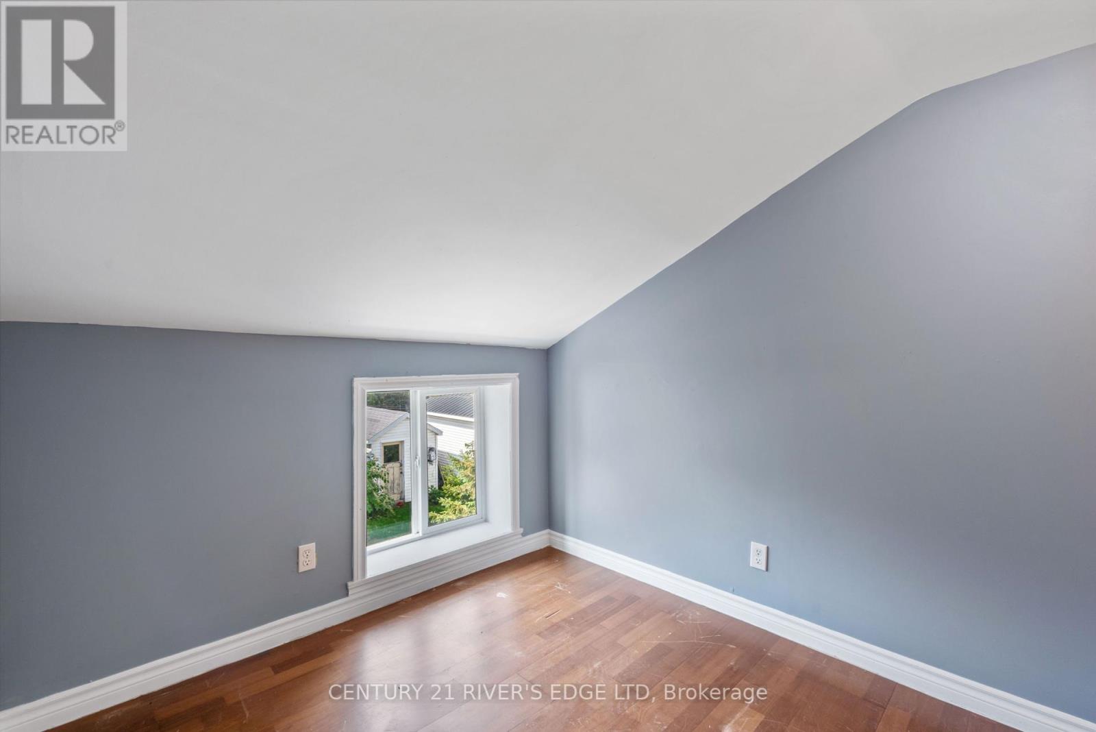 621 George Street W, Prescott, Ontario  K0E 1T0 - Photo 8 - X12465997