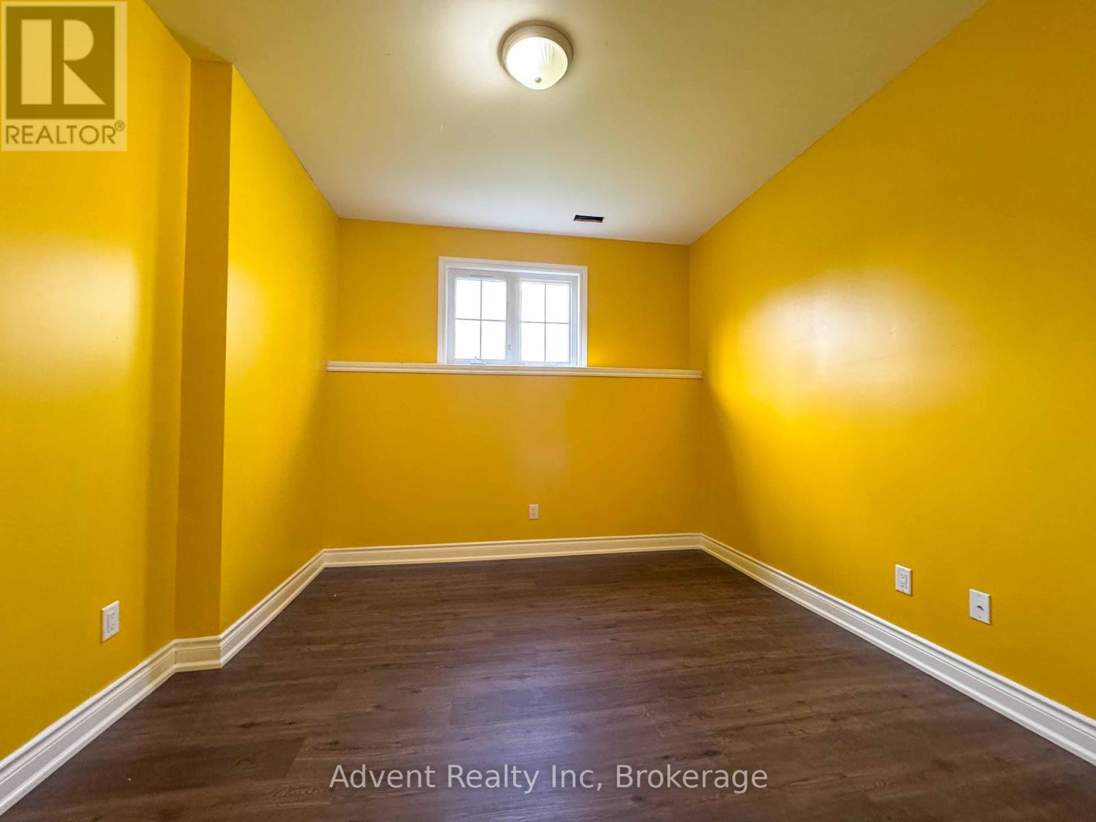 49 Brentwood Road, Essa (Angus), Ontario  L0M 1B2 - Photo 15 - N12465823