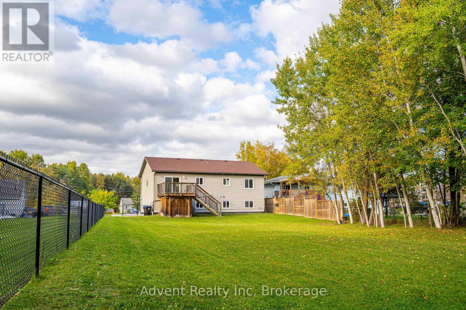 49 Brentwood Road, Essa (Angus), Ontario  L0M 1B2 - Photo 3 - N12465823