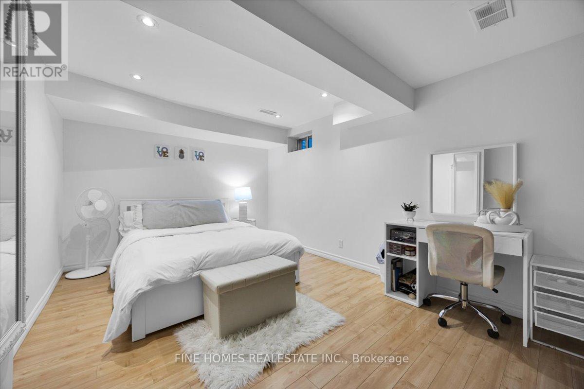 100 - 24 New Havens Way, Markham, Ontario  L3T 5G2 - Photo 21 - N12465835