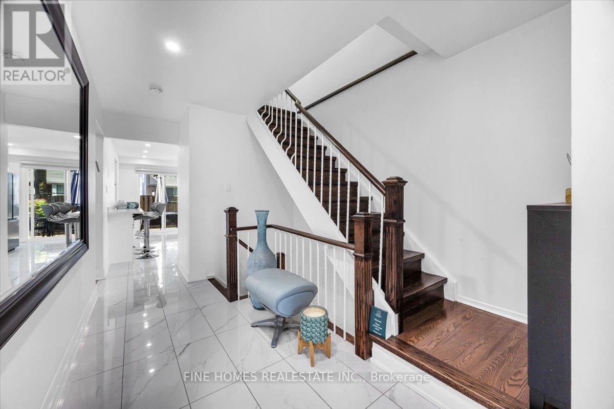 100 - 24 New Havens Way, Markham, Ontario  L3T 5G2 - Photo 3 - N12465835