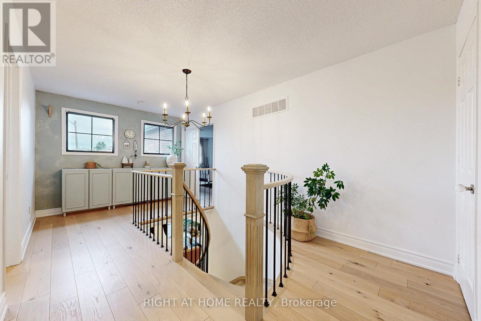24 Cummings Court, Markham (Thornlea), Ontario  L3T 6S3 - Photo 19 - N12465849