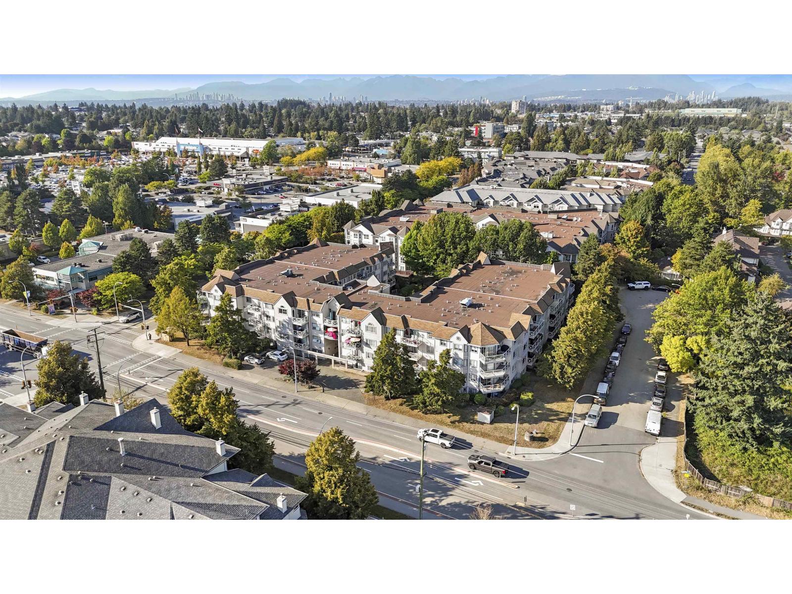 316 12101 80 Avenue, Surrey, British Columbia  V3W 5V6 - Photo 2 - R3049360