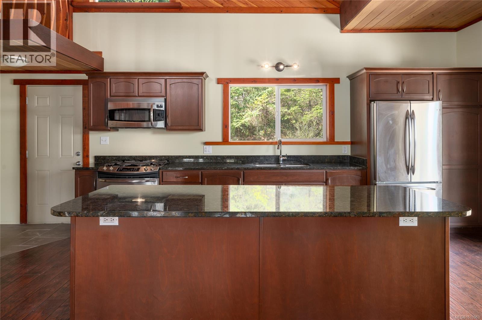 Property at 2031 Waring Rd image 3