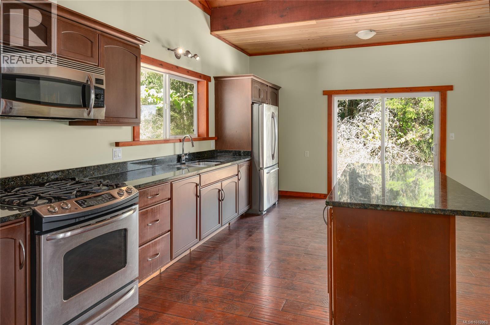 Property at 2031 Waring Rd image 4