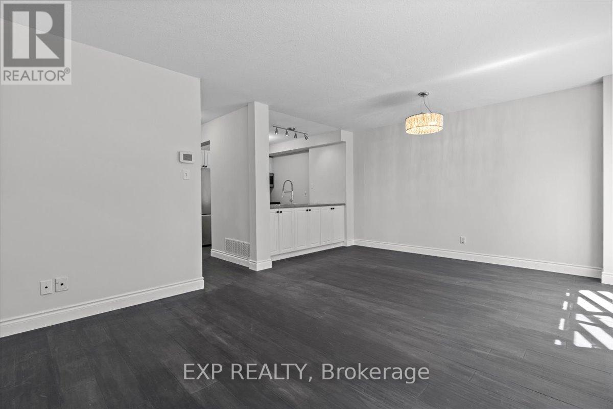 32 Michael Crescent, Barrie (East Bayfield), Ontario  L4M 6Y9 - Photo 7 - S12465798