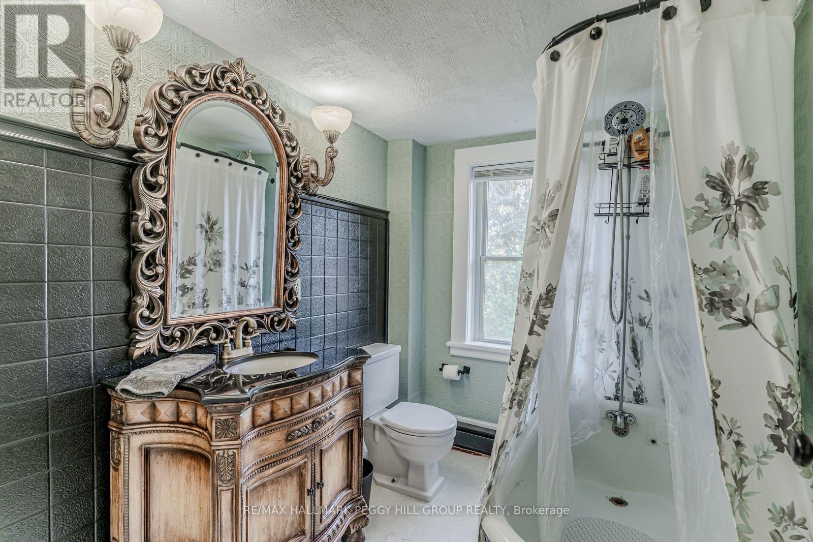 66 Richard Street, Tay, Ontario  L0K 2A0 - Photo 15 - S12465840